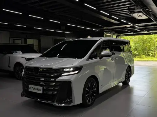 Toyota Vellfire, 2025