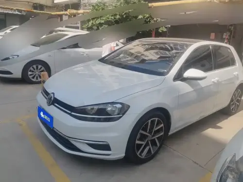 Volkswagen Golf, 2020