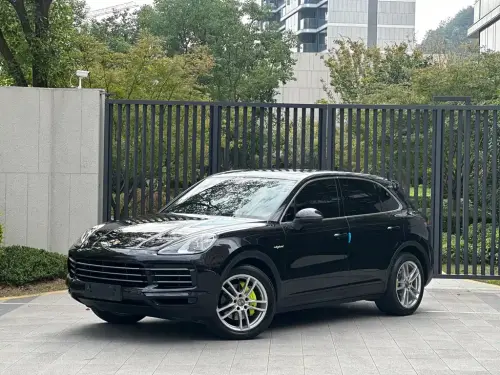 Porsche Cayenne, 2022
