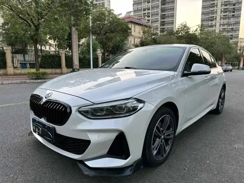 BMW 1-Series, 2021