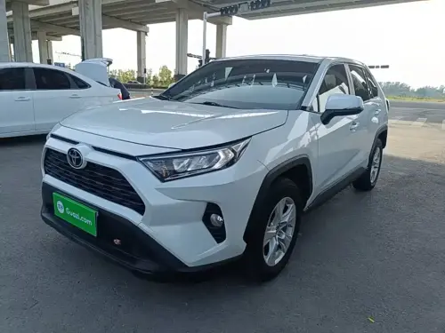 Toyota RAV4, 2023