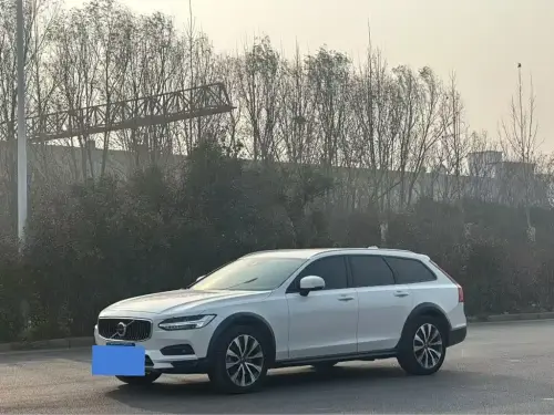 Volvo V90, 2021