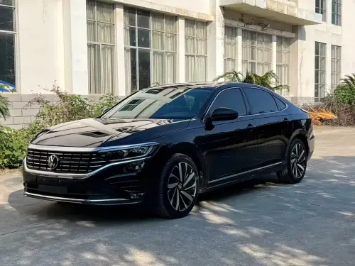Volkswagen Passat, 2022