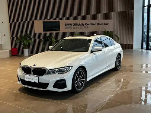 BMW 3-Series, 2022