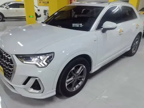 Audi Q3, 2023