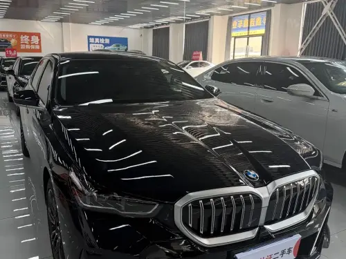 BMW 5-Series, 2024
