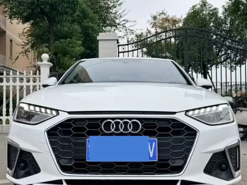 Audi A4, 2022
