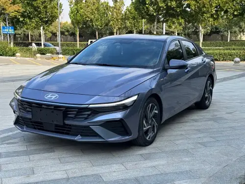Hyundai Elantra, 2023