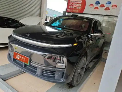 Li Auto L7, 2025