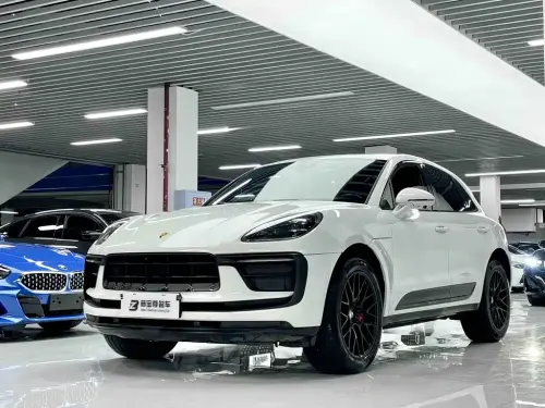 Porsche Macan, 2022