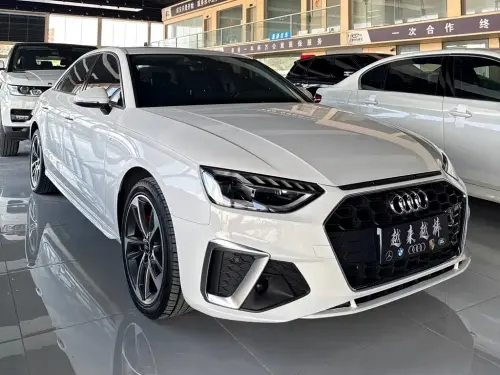 Audi A4, 2022