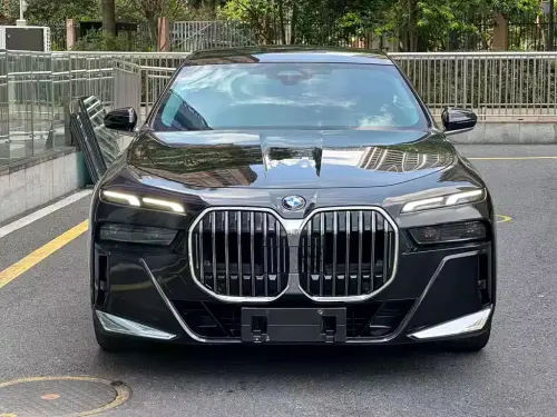 BMW 7-Series, 2024