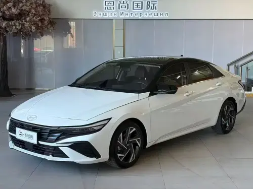 Hyundai Elantra, 2023