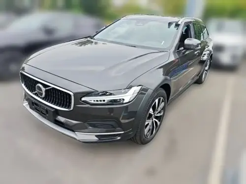Volvo V90, 2025