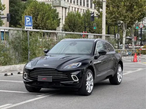 Aston Martin DBX, 2022