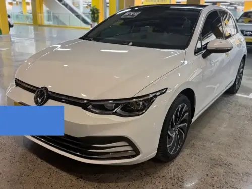 Volkswagen Golf, 2023