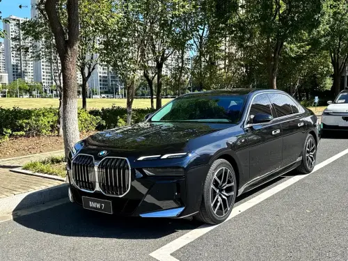 BMW 7-Series, 2023
