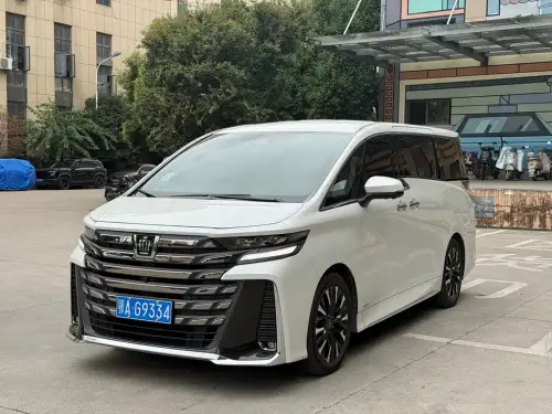 Toyota Vellfire, 2025
