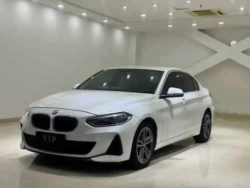 BMW 1-Series, 2022