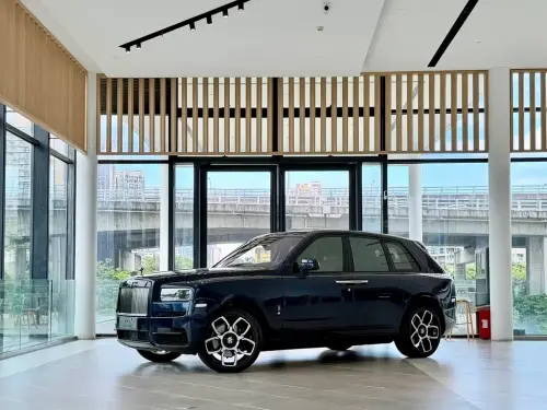 Rolls-Royce Cullinan, 2022