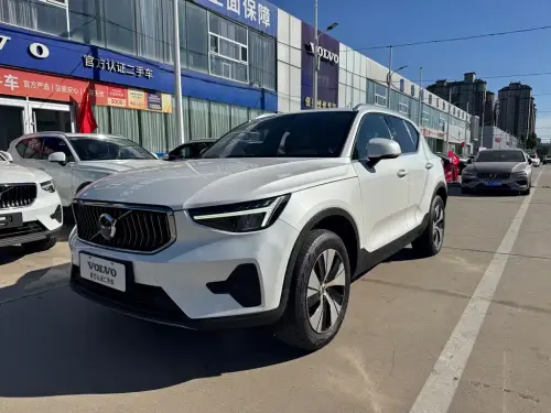 Volvo XC40, 2024