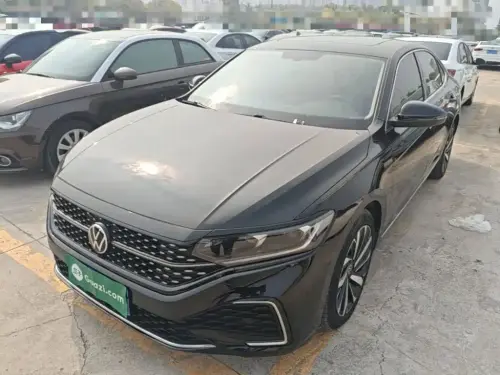 Volkswagen Passat, 2022
