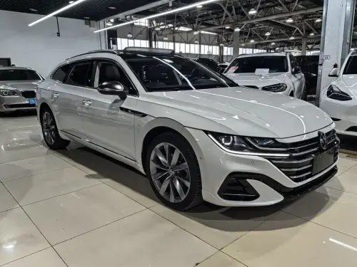 Volkswagen CC, 2025