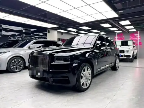 Rolls-Royce Cullinan, 2022
