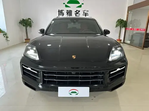 Porsche Cayenne, 2023