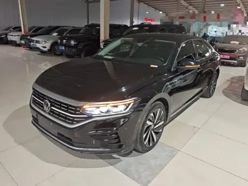 Volkswagen Passat, 2022