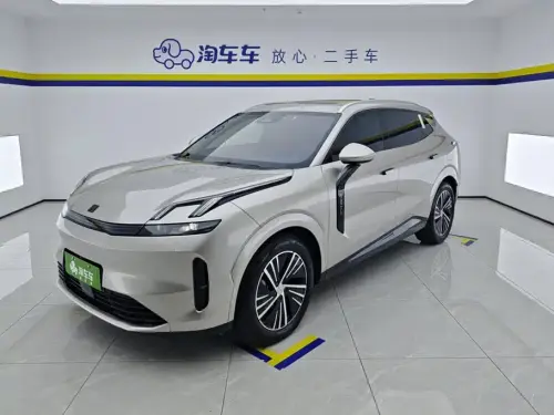 Lynk & Co 08, 2024