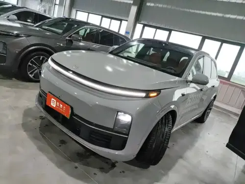 Li Auto L9, 2025