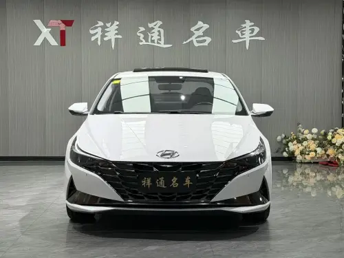 Hyundai Elantra, 2021