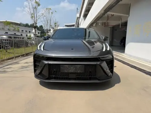 Lynk & Co 03, 2025