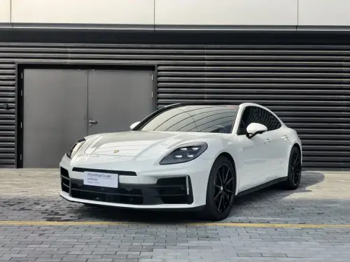 Porsche Panamera, 2024