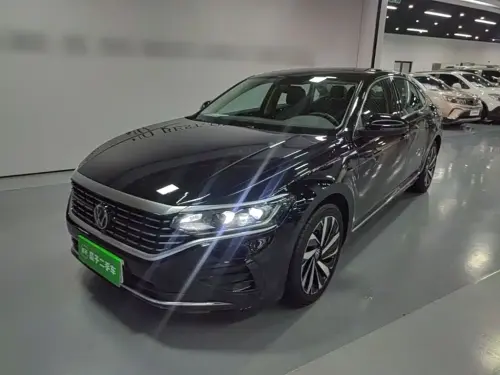 Volkswagen Passat, 2023