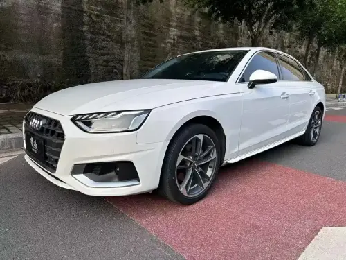 Audi A4, 2021