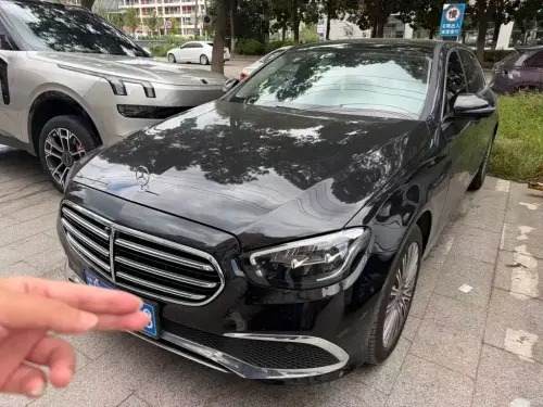 Mercedes-Benz E-Class, 2022