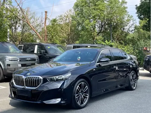 BMW 5-Series, 2024
