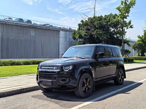 Land Rover Defender, 2023