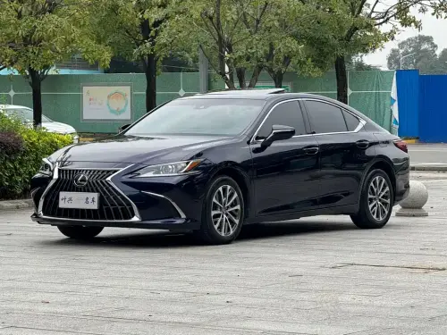 Lexus ES, 2024