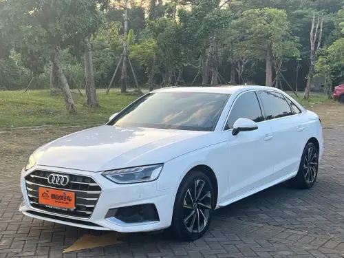 Audi A4, 2022