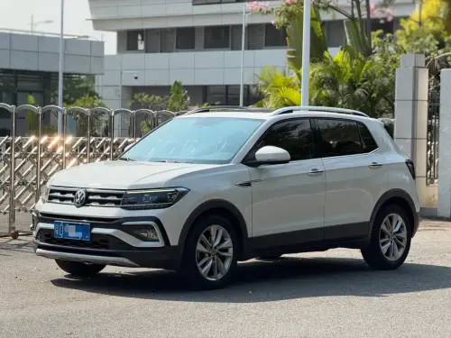 Volkswagen T-Cross, 2020