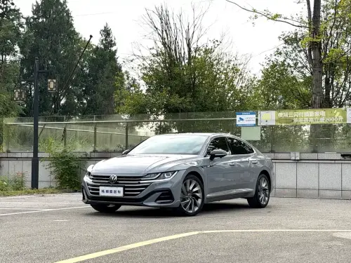 Volkswagen CC, 2023