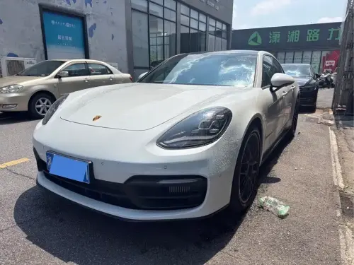 Porsche Panamera, 2021