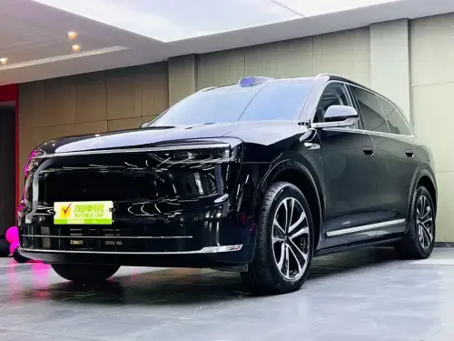 AITO M7, 2025