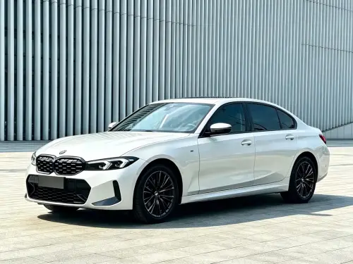 BMW 3-Series, 2023