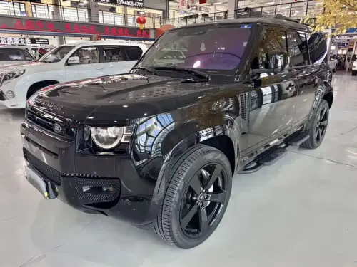 Land Rover Defender, 2025