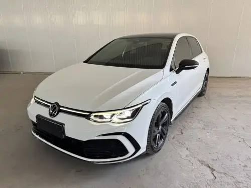 Volkswagen Golf, 2022