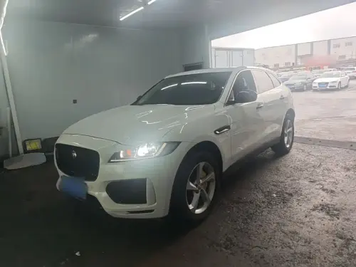 Jaguar F-PACE, 2020